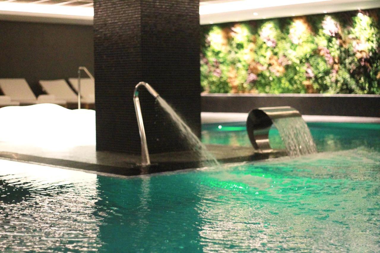 Az Hotels Grand Oran Es Senia Екстериор снимка