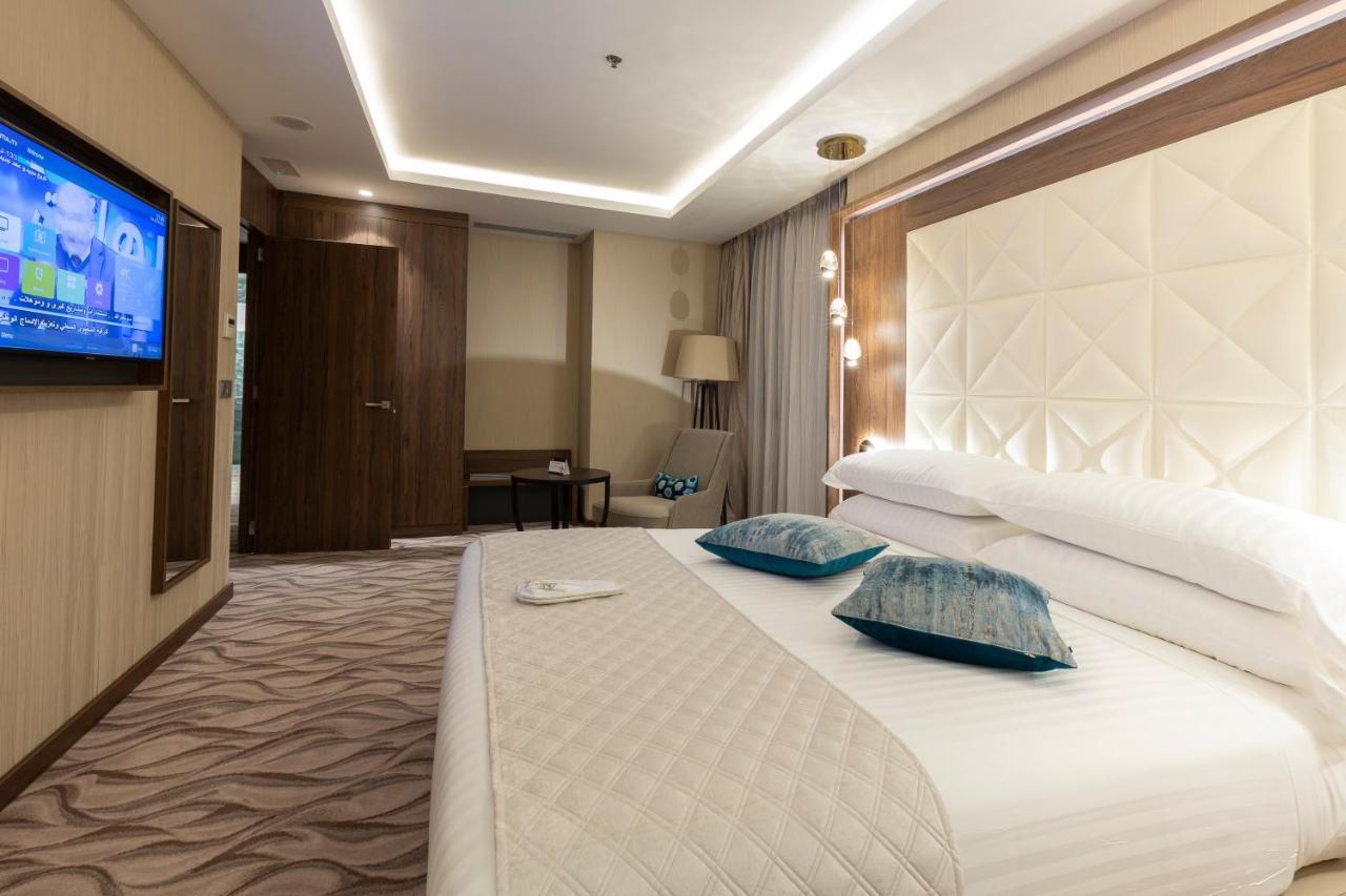 Az Hotels Grand Oran Es Senia Екстериор снимка