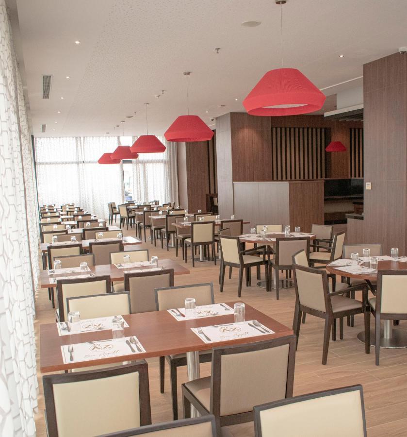 Az Hotels Grand Oran Es Senia Екстериор снимка